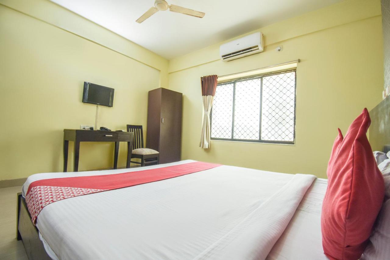 Oyo Flagship 72260 Seema International Gauripur (West Bengal) Exterior foto