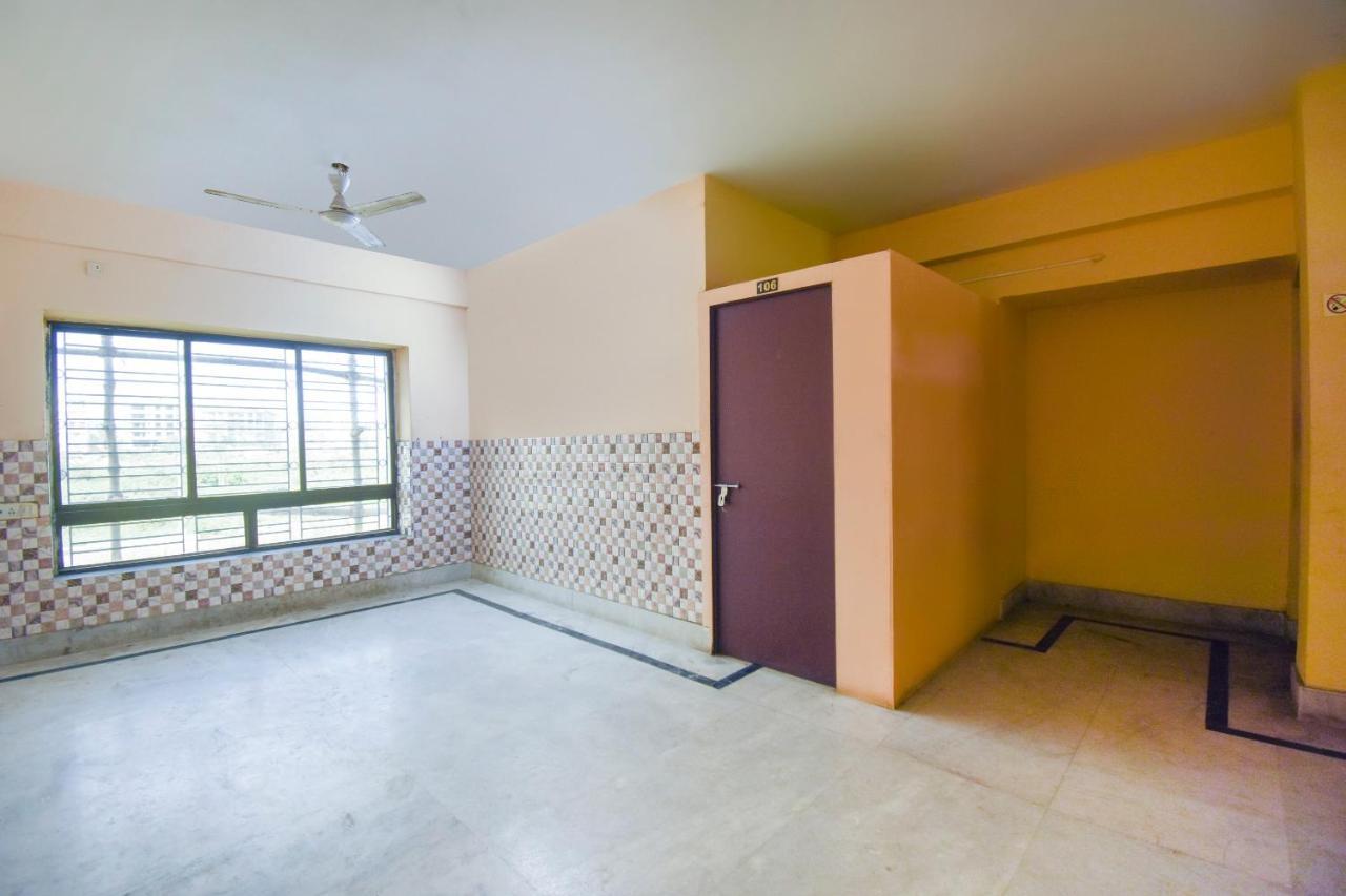 Oyo Flagship 72260 Seema International Gauripur (West Bengal) Exterior foto
